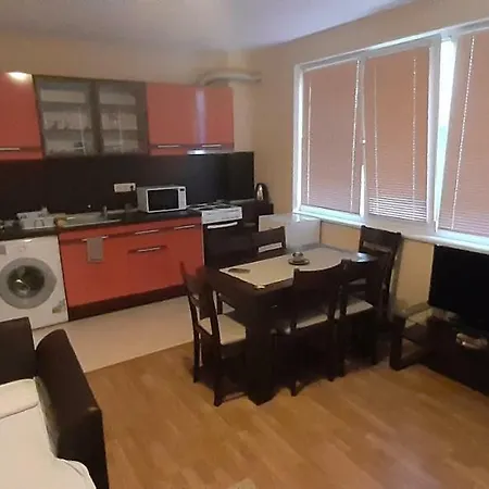 Dilyana Apartment *